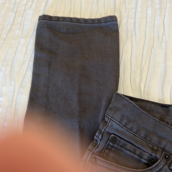 Boys Levi’s 511 size 10 regular gray corduroy textured. I’m skinny jeans. - Picture 4 of 8